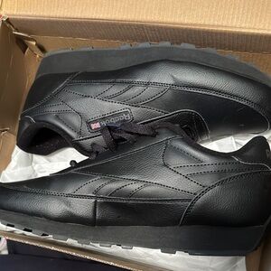 Reebok Men's Black Sneakers